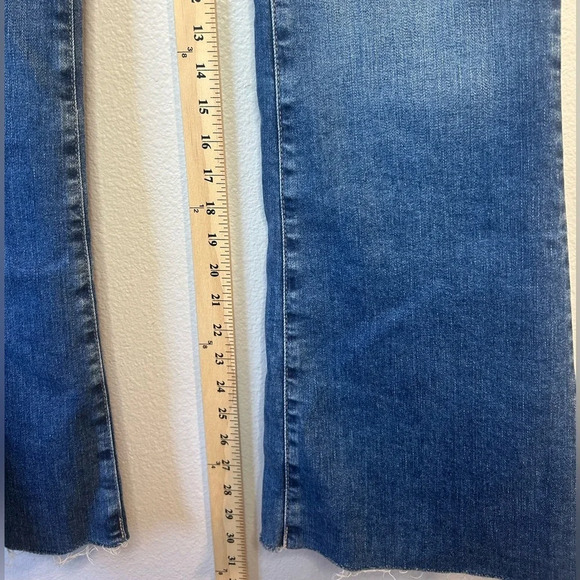 AG Jeans Farrah Boot High Rise denim Medium wash, raw him size 32 R - Picture 8 of 15